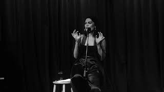 Jessie J - The Hotel Cafe - sings Whitney Houston’s I Have Nothing on a whim with a fan on the keys