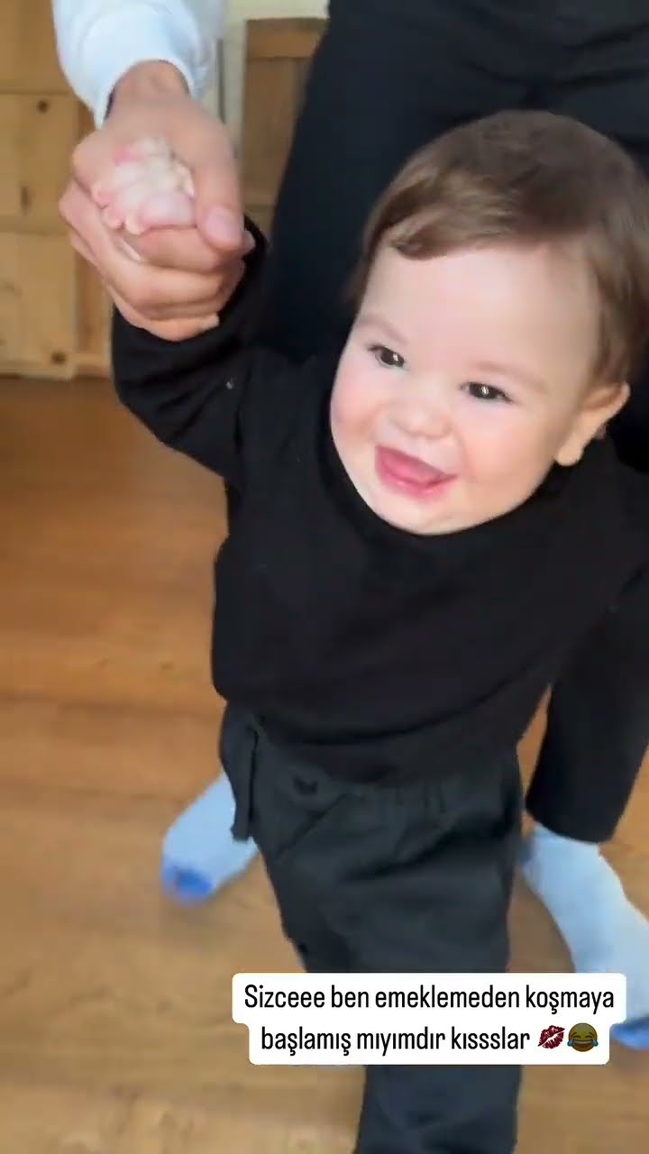 Sizce ben emeklemeden koşmaya başlamış mıyımdır kısssslarr?❤️
