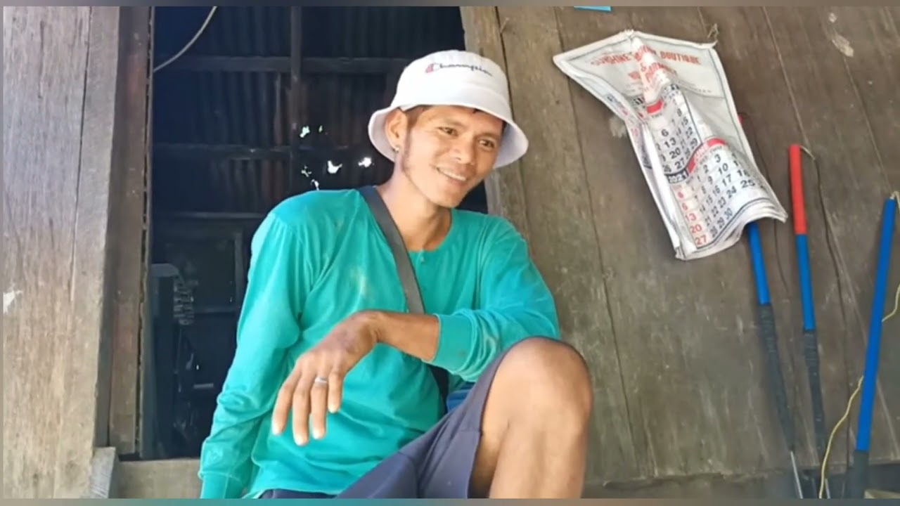 Ipapasilip natin ang binigay na manok🥰 kuya mosh vlogs