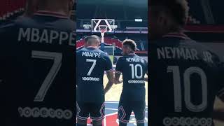 Neymar and Mbappe are very bad at Baskteball 🤣😂