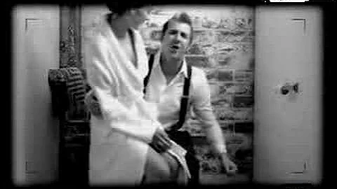 Secondhand Serenade - Fall for you FULL LYRICS FIRST ORIGINAL (Official Music Video)