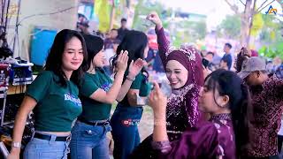 Download Lagu ERNACABE - JBL2- BLMUSIK LIVE IN GELINGSENG KRAGILAN MP3 Download Lagu ERNACABE - JBL2- BLMUSIK LIVE IN GELINGSENG KRAGILAN MP3