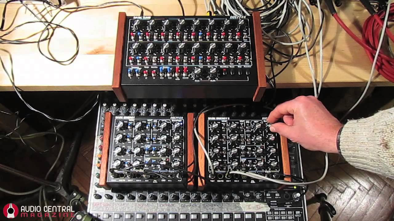 Sonic LAB Doepfer Dark Energy Synthesizer - YouTube