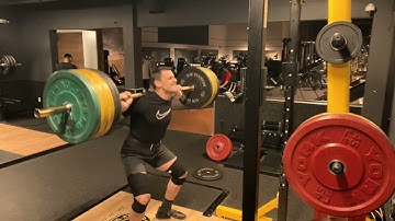 Olympic weight lifting progressive training