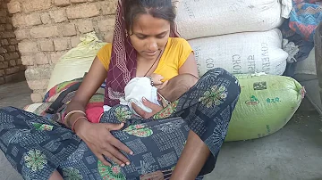 new Desi girl breastfeeding video || village mother breastfeeding vlog video ||