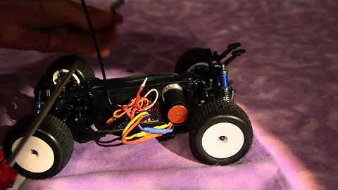 RC18T2 / RC18B2 | A CLOSER LOOK