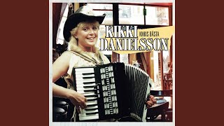 Vi låser dörren in till damernas