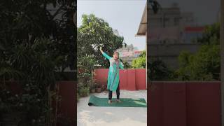 Brithing &amp; Stretching. #shortvideo. #yogaposes . #yoga. #practice .
