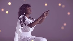 Beatrice Mwaipaja - MUNGU UMENIHURUMIA (Official Video) SKIZA CODE 7610902