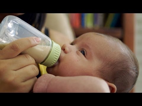 Babypflege und die ersten Wochen mit dem Neugeborenen