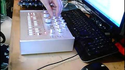 Bass Boost - x0xb0x xoxbox Atomic Mod