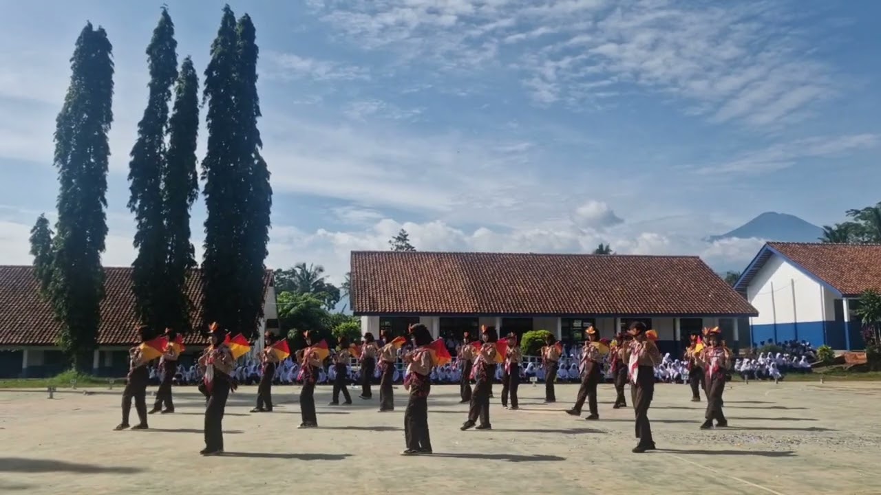 SEMAPHORE DANCE DALAM RANGKA HGN 2025 | SMP Negeri 3 Randudongkal