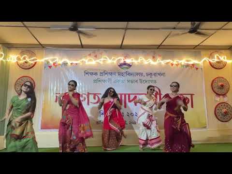 Group_dance_performance_at_B.Ed._college_freshers_party___mix_songs___CTE_Dhakuakhana(720p)