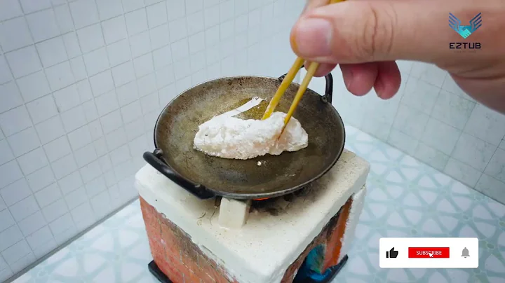 Revealing Miniature Delicious Beef Stir fry Noodle...
