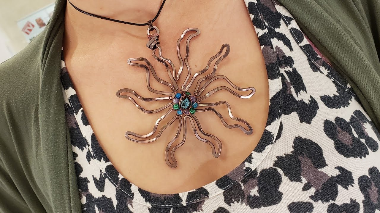 Sunburst Pendant - Hammered Metal - Eps 274