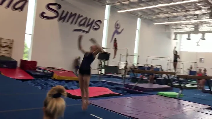 Maddy Kirsch L10 - Double Pike