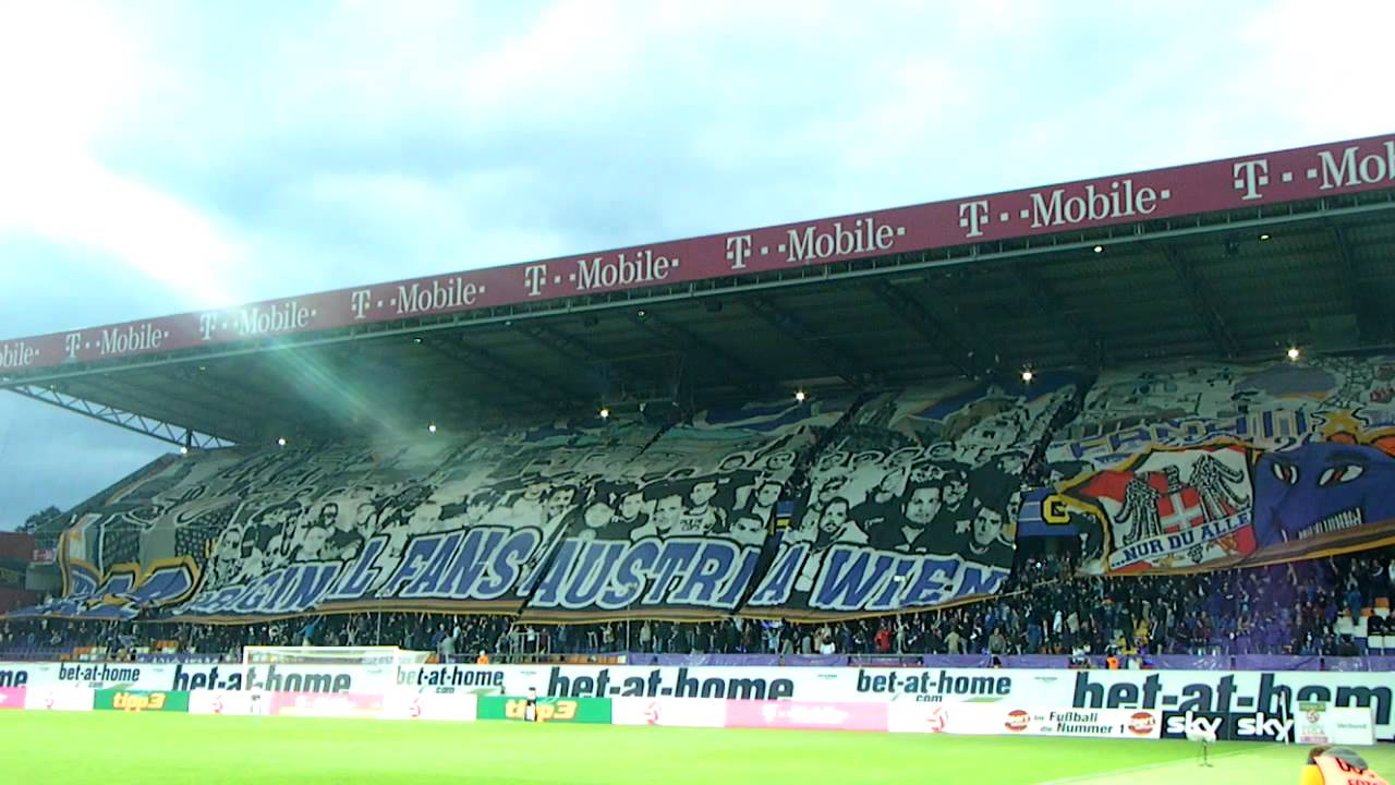 10 Jahre Fanatics Austria Wien (Choreos & Pyro), 22.09.12