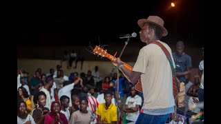 Découvrez Tex LBK la nouvelle star de la musique Pop au Sénégal à l'occasion du festival Dialawaly..