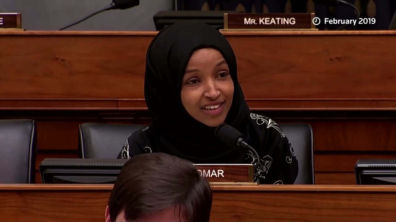 Video: Joe Rogan says Ilhan Omar shouldn't have apologized for ...