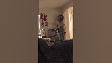 5-Minute Declutter with Me: Decluttering and Cleaning Motivation for Christmas  #declutterquickly