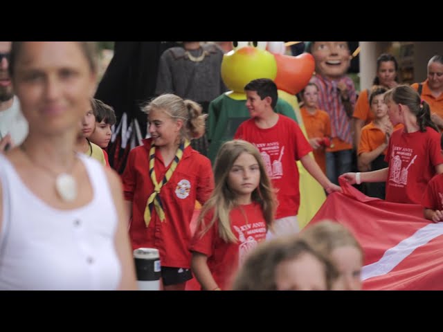 La bandera de Blanes ja oneja a Sa Palomera per l'inici de la Festa Major de Santa Anna 2026