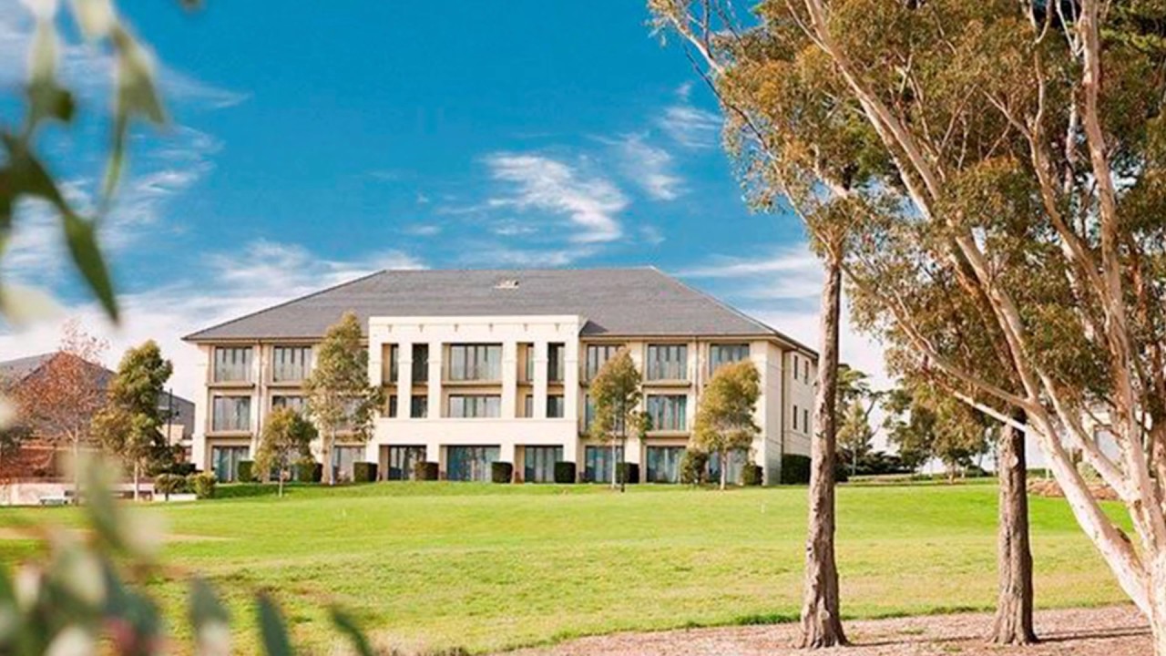 YARRA VALLEY LODGE YouTube YARRA VALLEY LODGE YouTube
