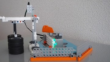 バッティングロボット (A batting robot built using Apitor.)