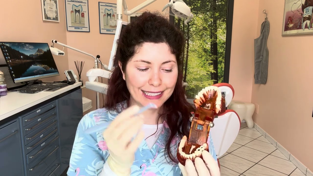 Il MONOCIUFFO: lo spazzolino che salverà il tuo sorriso e ti aiuterà a pulire i denti del giudizio