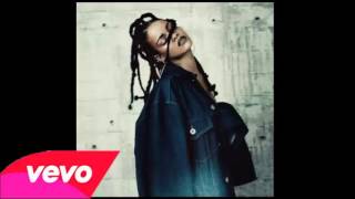 Video thumbnail of "Rihanna   Bulletproof  R8"