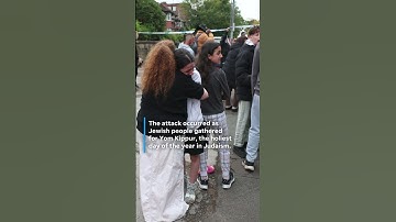 Stabbing outside Manchester Jewish synagogue kills two on Yom Kippur #Short