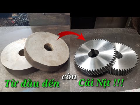 Video: Cách thay đổi bánh răng trên xe máy: 10 bước