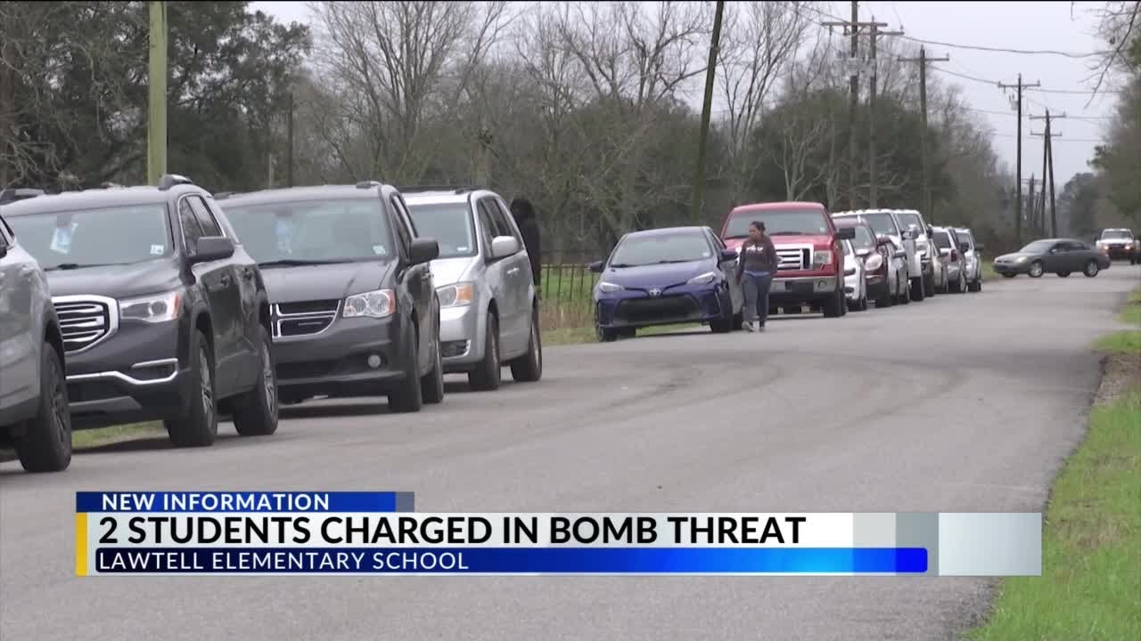 2 students charged in bomb threat - YouTube
