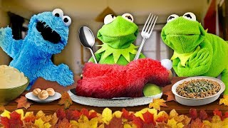 Kermit the Frog's Thanksgiving Dinner!