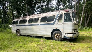 Getting a vintage bus road worthy again. 1950’s gm 4104 needs lots of repairs Part 1