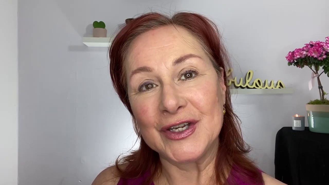 All About Eyeliner for over 50's - YouTube