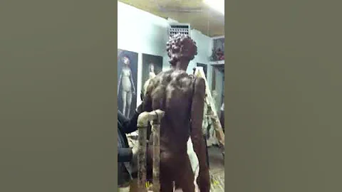 FIGURE SCULPTURE IN CLAY Bruce Gagnier