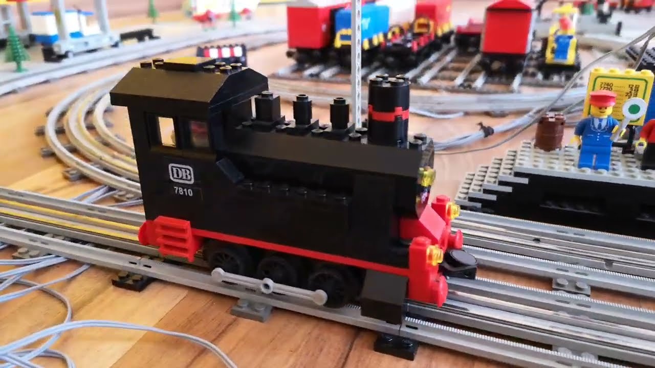 Lego 12v trains: Defective motor 7865 undergoes endurance testing in locomotive 7810.