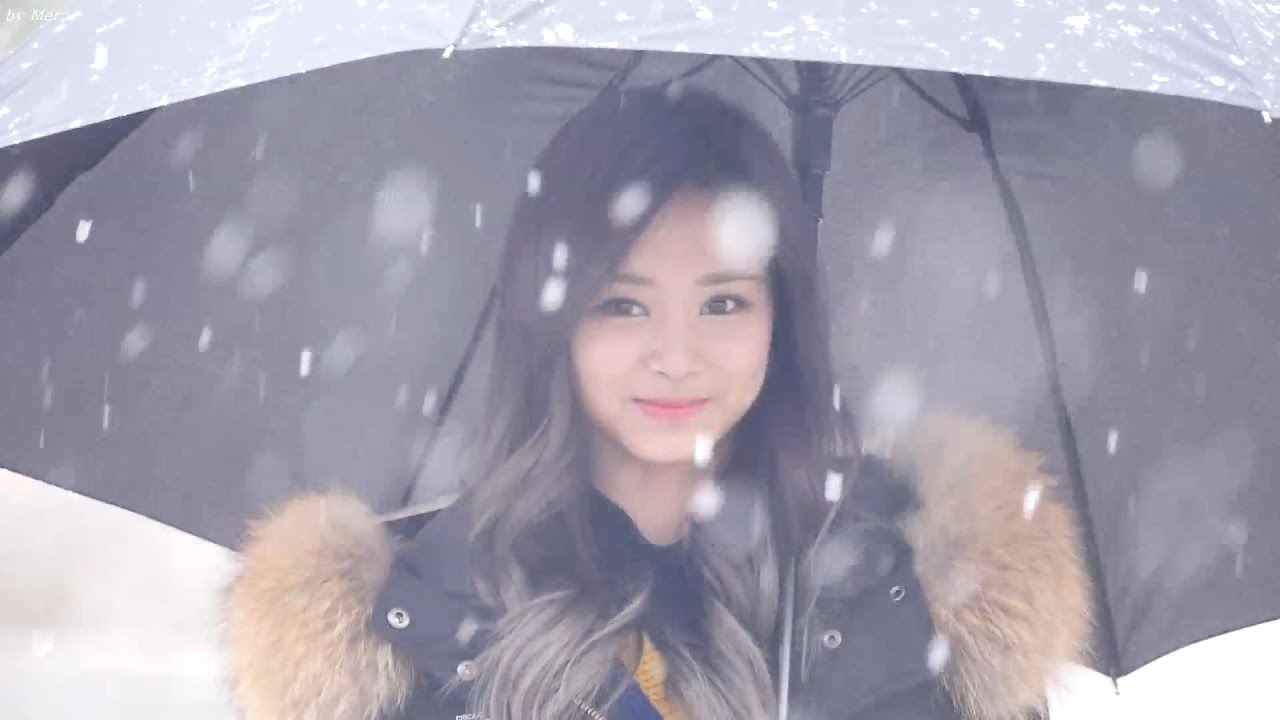 161126 트와이스 (TWICE)  첫 눈내리는 미니팬미팅 Mini FanMeeting [쯔위] Tzuyu 직캠 Fancam (상암프리즘타워 앞공원) by Mera