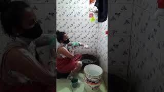 Open Video Of Bhabhi Bathing In Bathroom