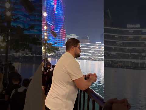 عندك و الهوا سندك حمد الله علي سلامتك دبي مول برج خليفه النافوره الراقصه