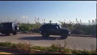 FJ Cruiser VS Land Rover Discovery - Tug Of War