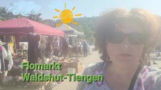 Блошиный рынок в городке Waldshut-Tiengen, Германия