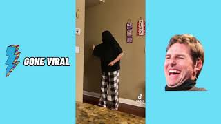 SCARE PRANK   SCARE CAM TIKTOK 2021   SCARY PRANKS   SCARE PRANKS   FUNNY SCARE PRANKS TIK TOK 2021