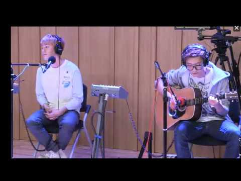 EXO - 130808 Youngstreet - Love Song (BAEKHYUN CHANYEOL)