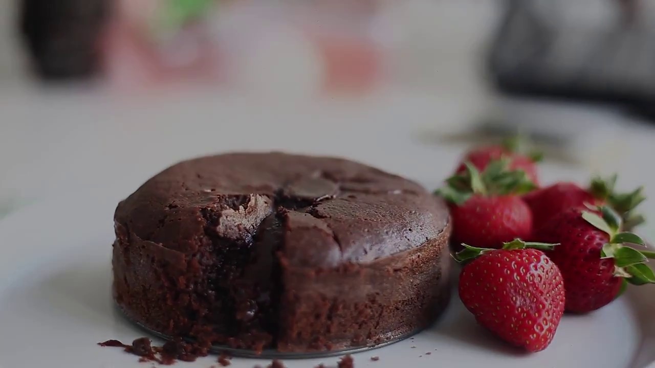 Making Chocolate Lava Cake YouTube