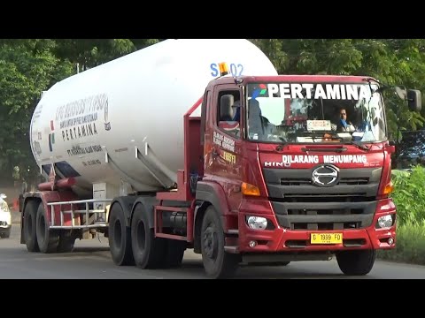  Truk  Gandeng  Truck Kontainer Truk  Tangki Besar  Hino 500 