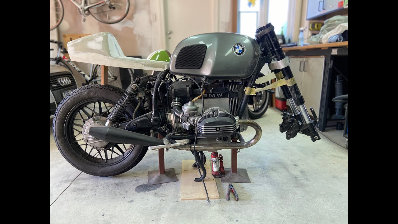 BMW R100 Cafe Racer build front end and rear cowl update. - YouTube