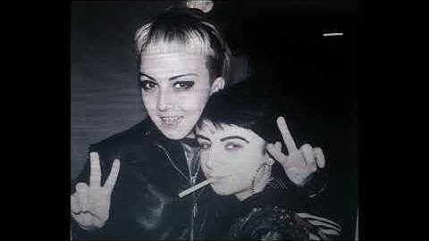 Blame venus - Under my shoulders