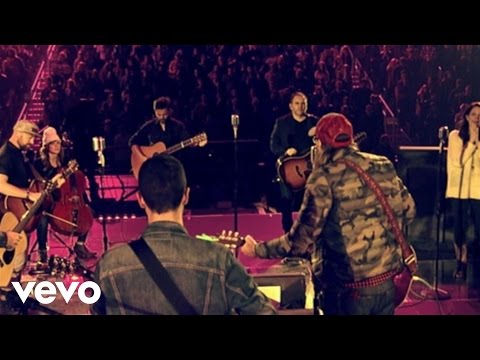 Passion Ft. Crowder - How He Loves