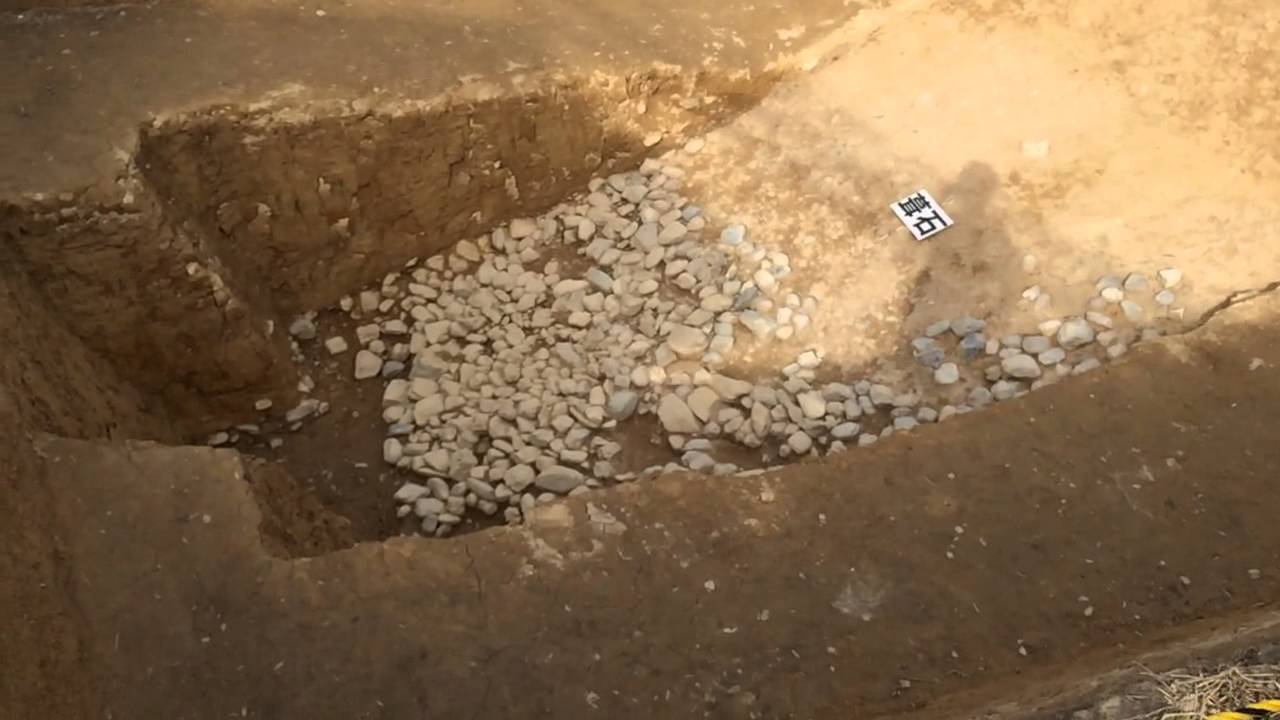 久津川車塚古墳(2015/9/19)発掘現場 YouTube